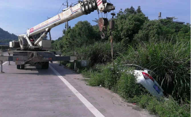 武安重载吊车救援